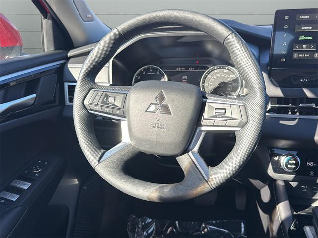 new 2025 Mitsubishi Outlander car, priced at $30,253