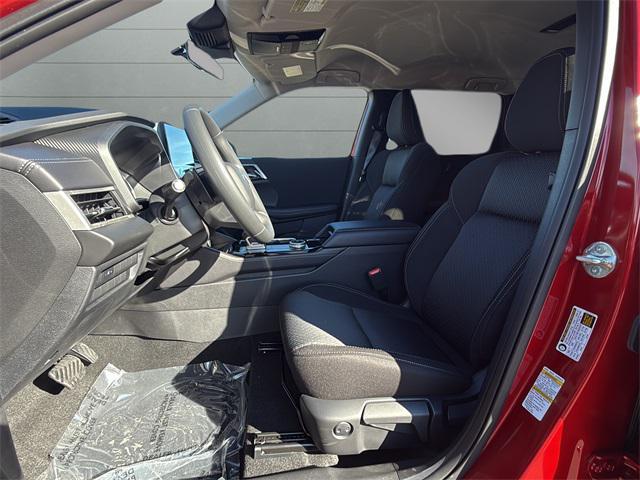 new 2025 Mitsubishi Outlander car, priced at $30,253