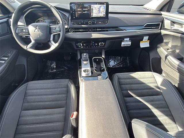 new 2025 Mitsubishi Outlander car, priced at $40,348