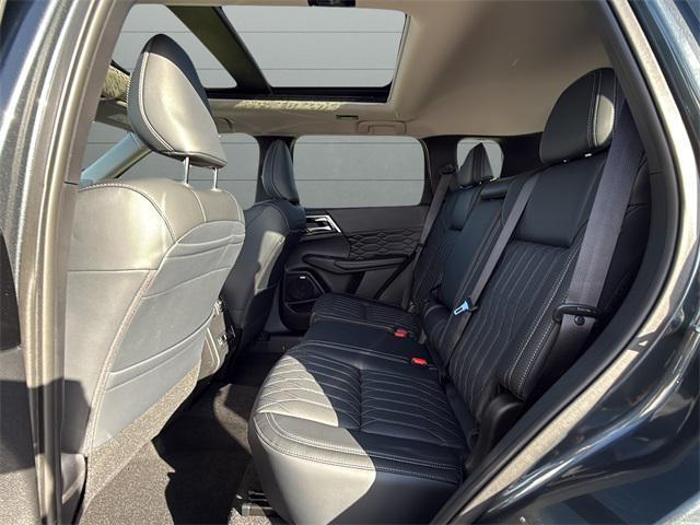 new 2025 Mitsubishi Outlander car, priced at $35,549