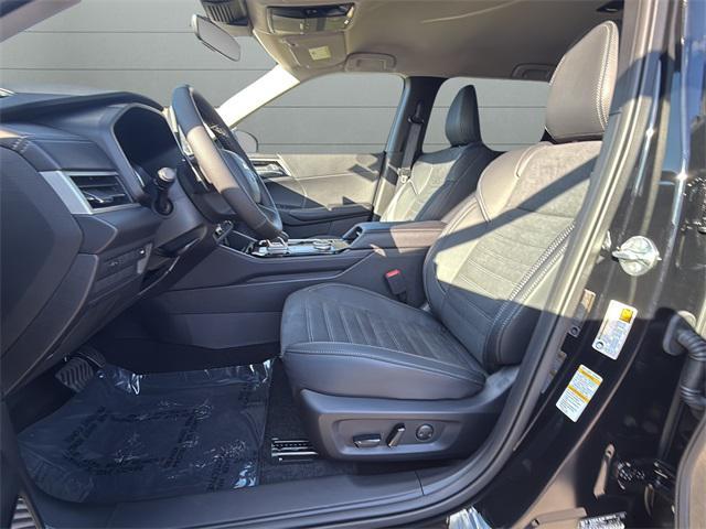 new 2025 Mitsubishi Outlander car, priced at $34,568