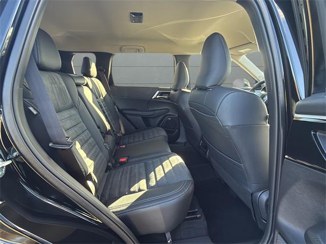 new 2025 Mitsubishi Outlander car, priced at $34,568