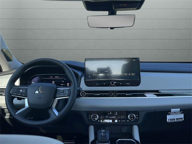 new 2025 Mitsubishi Outlander car, priced at $44,985