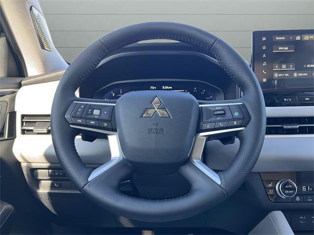 new 2025 Mitsubishi Outlander car, priced at $44,985