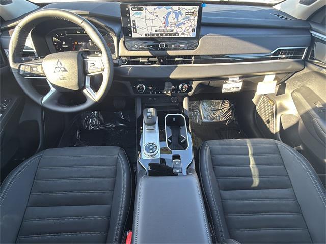 new 2025 Mitsubishi Outlander car, priced at $37,813