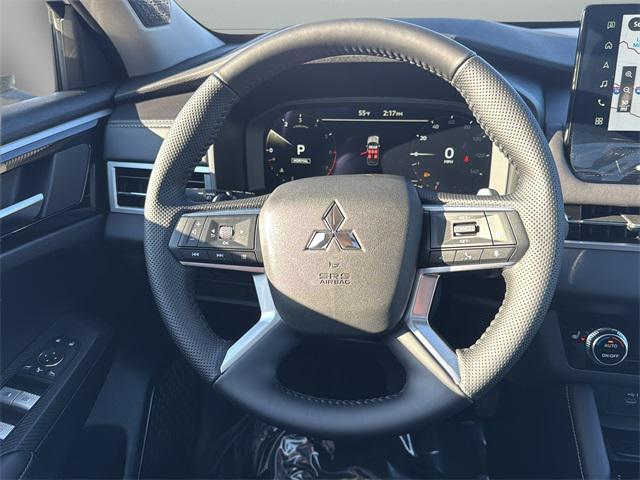 new 2025 Mitsubishi Outlander car, priced at $37,813