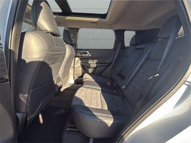 new 2025 Mitsubishi Outlander car, priced at $37,813