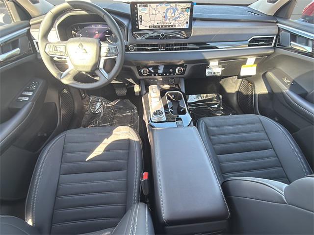 new 2025 Mitsubishi Outlander car, priced at $35,076