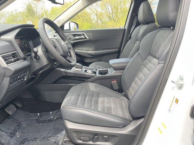 new 2025 Mitsubishi Outlander PHEV car, priced at $42,786
