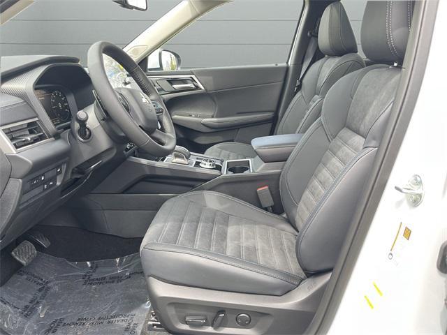 new 2025 Mitsubishi Outlander PHEV car, priced at $43,605
