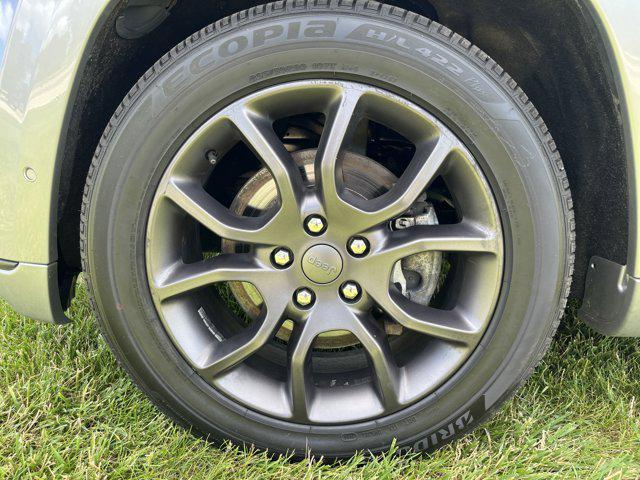 used 2021 Jeep Grand Cherokee car, priced at $31,437