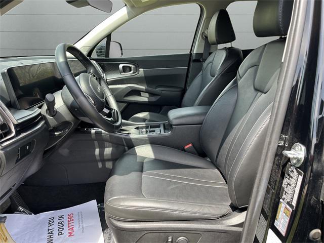 used 2024 Kia Sorento car, priced at $26,200