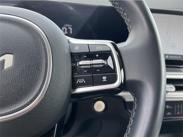 used 2024 Kia Sorento car, priced at $26,200