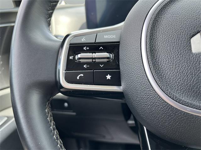 used 2024 Kia Sorento car, priced at $26,200