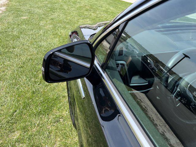 used 2024 Kia Sorento car, priced at $28,561