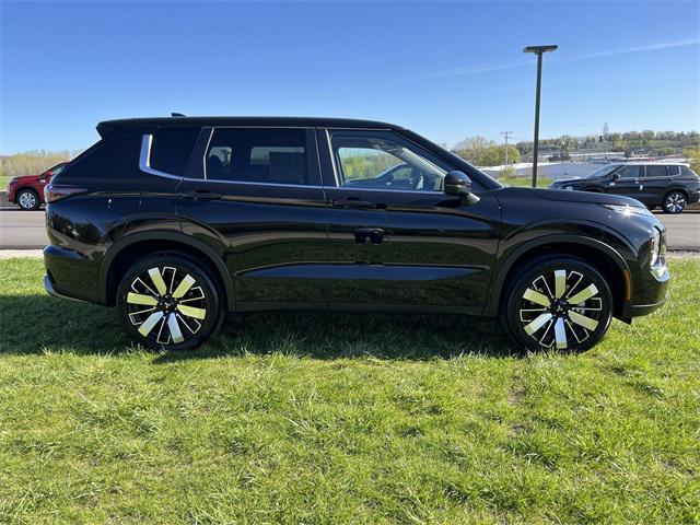 new 2025 Mitsubishi Outlander car, priced at $34,205