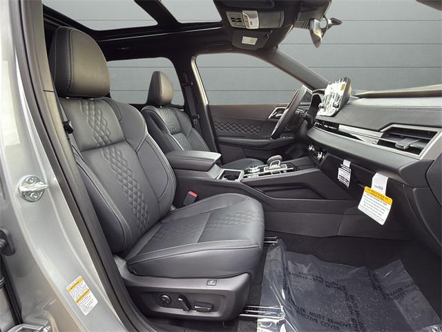 new 2025 Mitsubishi Outlander PHEV car, priced at $43,645