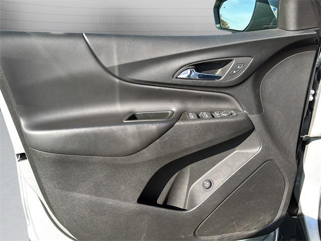 used 2022 Chevrolet Equinox car, priced at $17,400
