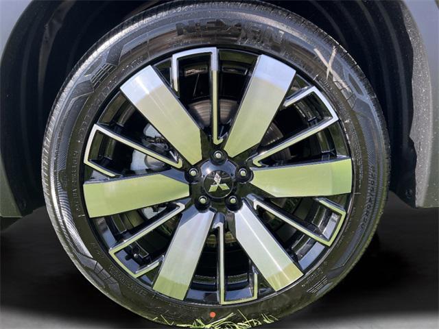 new 2025 Mitsubishi Outlander car, priced at $34,680