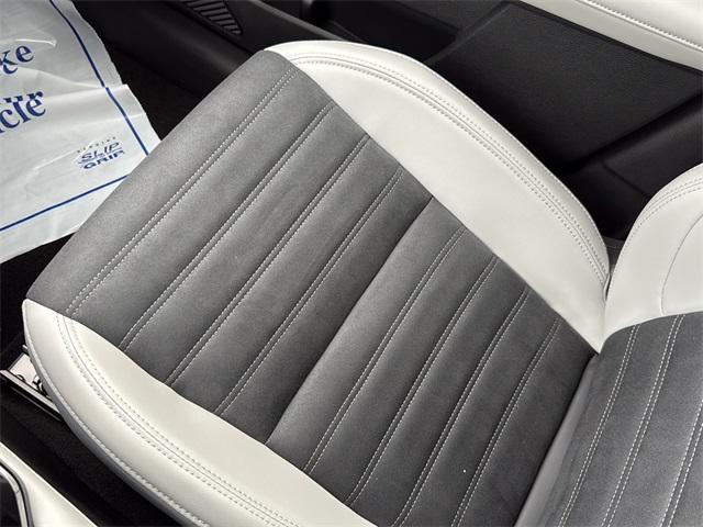 new 2025 Mitsubishi Outlander car, priced at $32,404