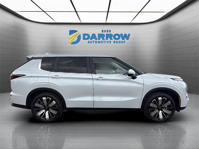 new 2025 Mitsubishi Outlander car, priced at $32,404
