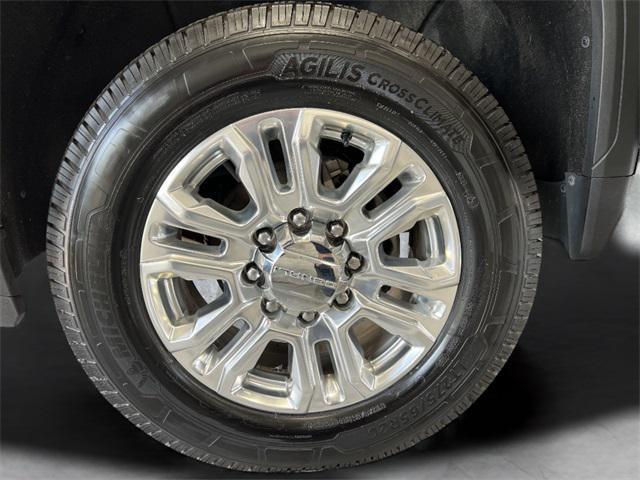 used 2022 GMC Sierra 2500 car, priced at $59,400