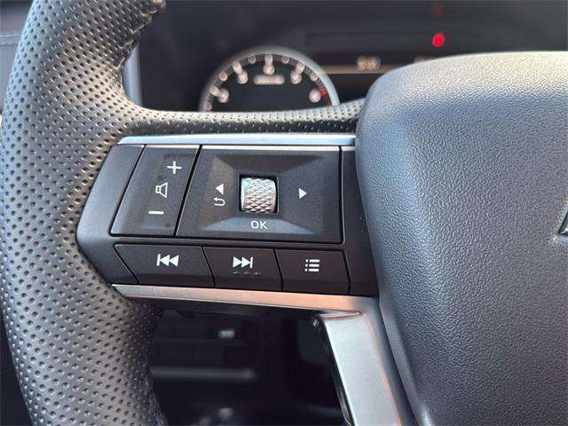 new 2025 Mitsubishi Outlander car, priced at $34,168