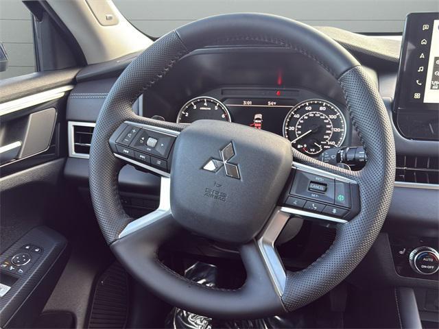 new 2025 Mitsubishi Outlander car, priced at $34,168