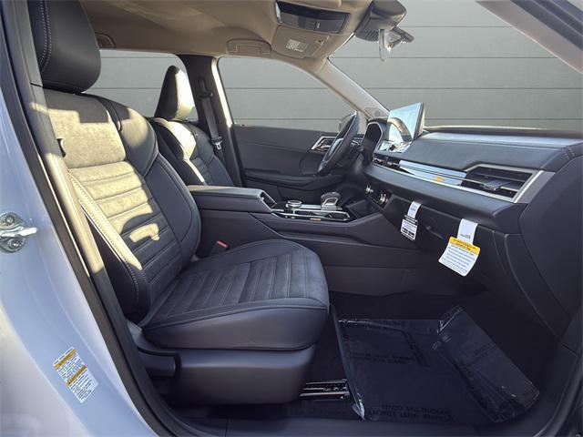 new 2025 Mitsubishi Outlander car, priced at $33,348