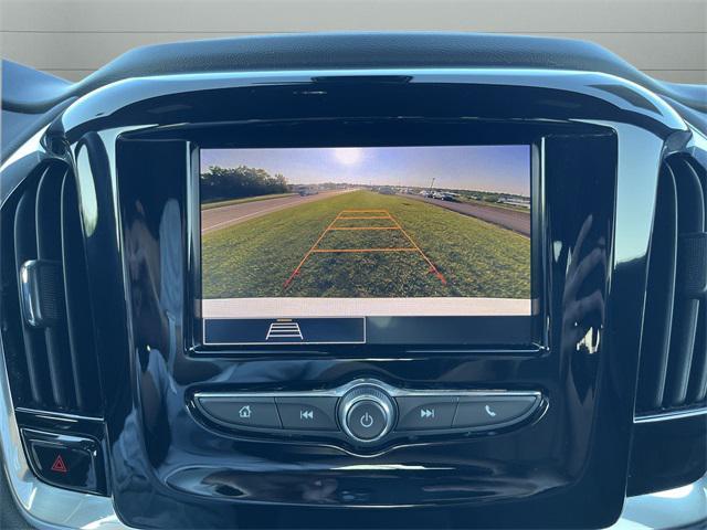used 2023 Chevrolet Traverse car, priced at $26,725