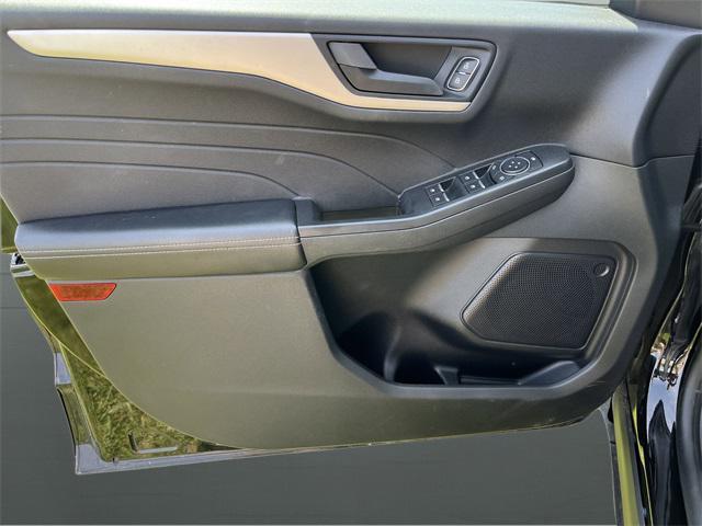 used 2022 Ford Escape car, priced at $20,982