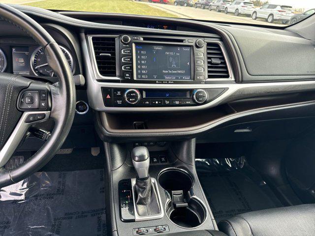 used 2018 Toyota Highlander car, priced at $28,549