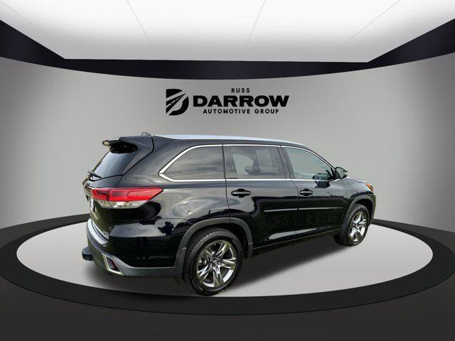 used 2018 Toyota Highlander car, priced at $28,549