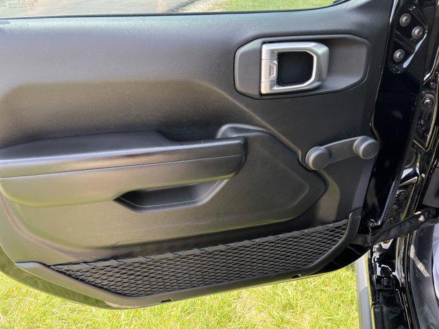 used 2021 Jeep Wrangler Unlimited car, priced at $31,601