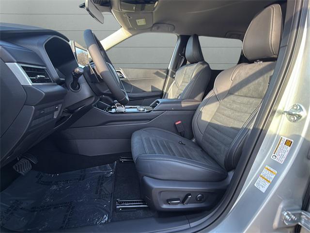 new 2025 Mitsubishi Outlander car, priced at $34,568