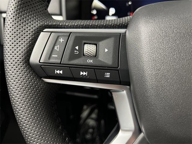 new 2025 Mitsubishi Outlander car, priced at $37,285