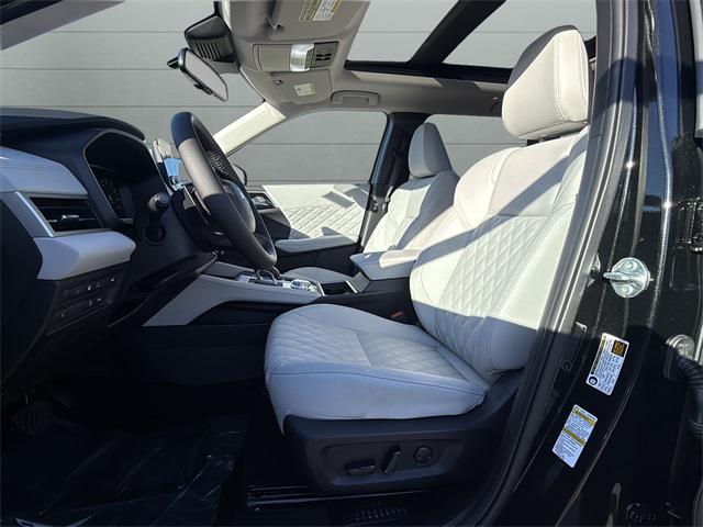 new 2025 Mitsubishi Outlander PHEV car, priced at $44,177