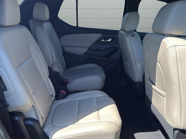 used 2022 Chevrolet Traverse car, priced at $25,434