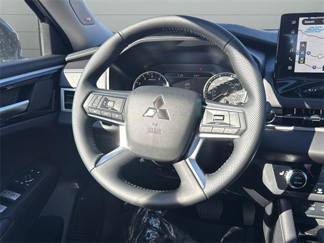 new 2025 Mitsubishi Outlander car, priced at $39,470