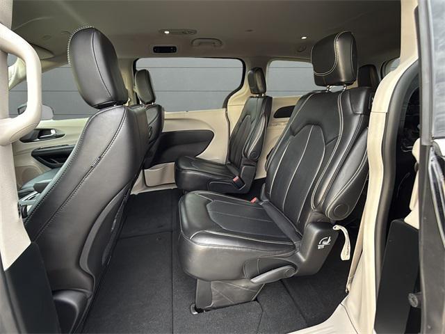 used 2024 Chrysler Pacifica car, priced at $27,333