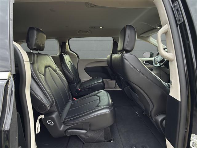 used 2024 Chrysler Pacifica car, priced at $27,333