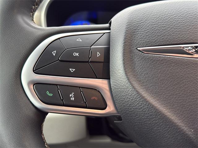 used 2024 Chrysler Pacifica car, priced at $27,333