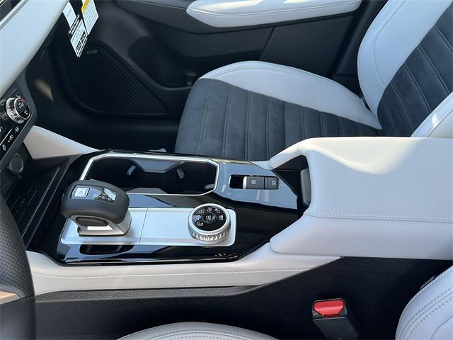 new 2025 Mitsubishi Outlander car, priced at $32,404