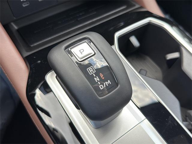 new 2025 Mitsubishi Outlander car, priced at $39,101