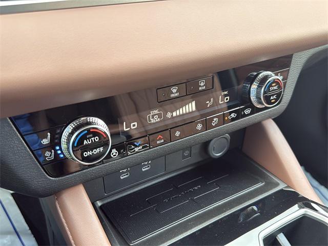 new 2025 Mitsubishi Outlander car, priced at $39,101