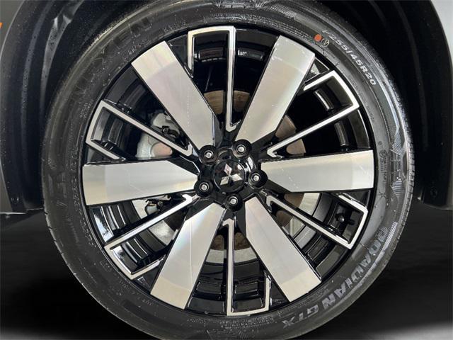 new 2025 Mitsubishi Outlander car, priced at $32,929