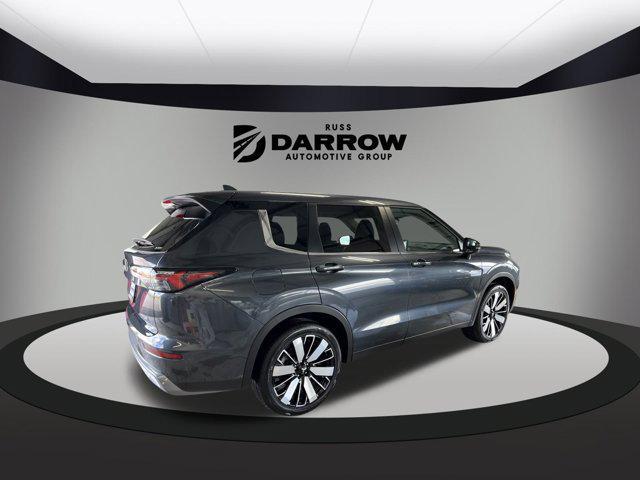 new 2025 Mitsubishi Outlander car, priced at $32,786