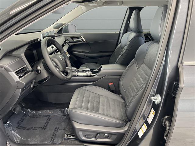 new 2025 Mitsubishi Outlander car, priced at $32,286