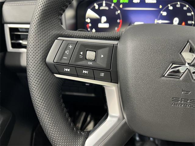 new 2025 Mitsubishi Outlander car, priced at $32,286