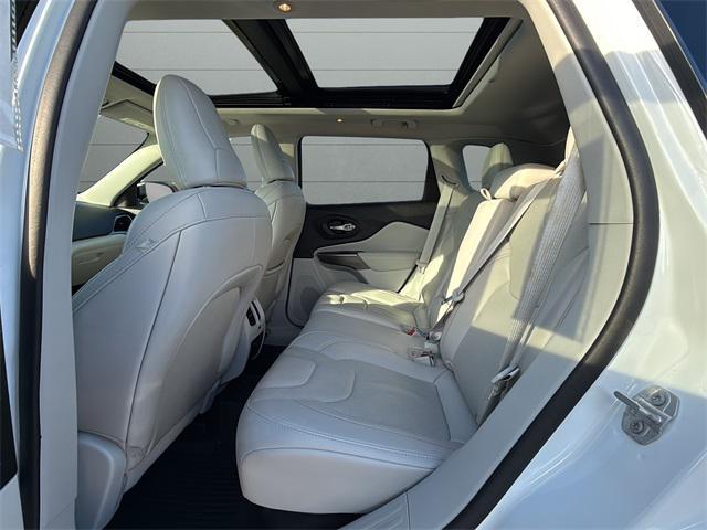 used 2022 Jeep Cherokee car, priced at $25,091